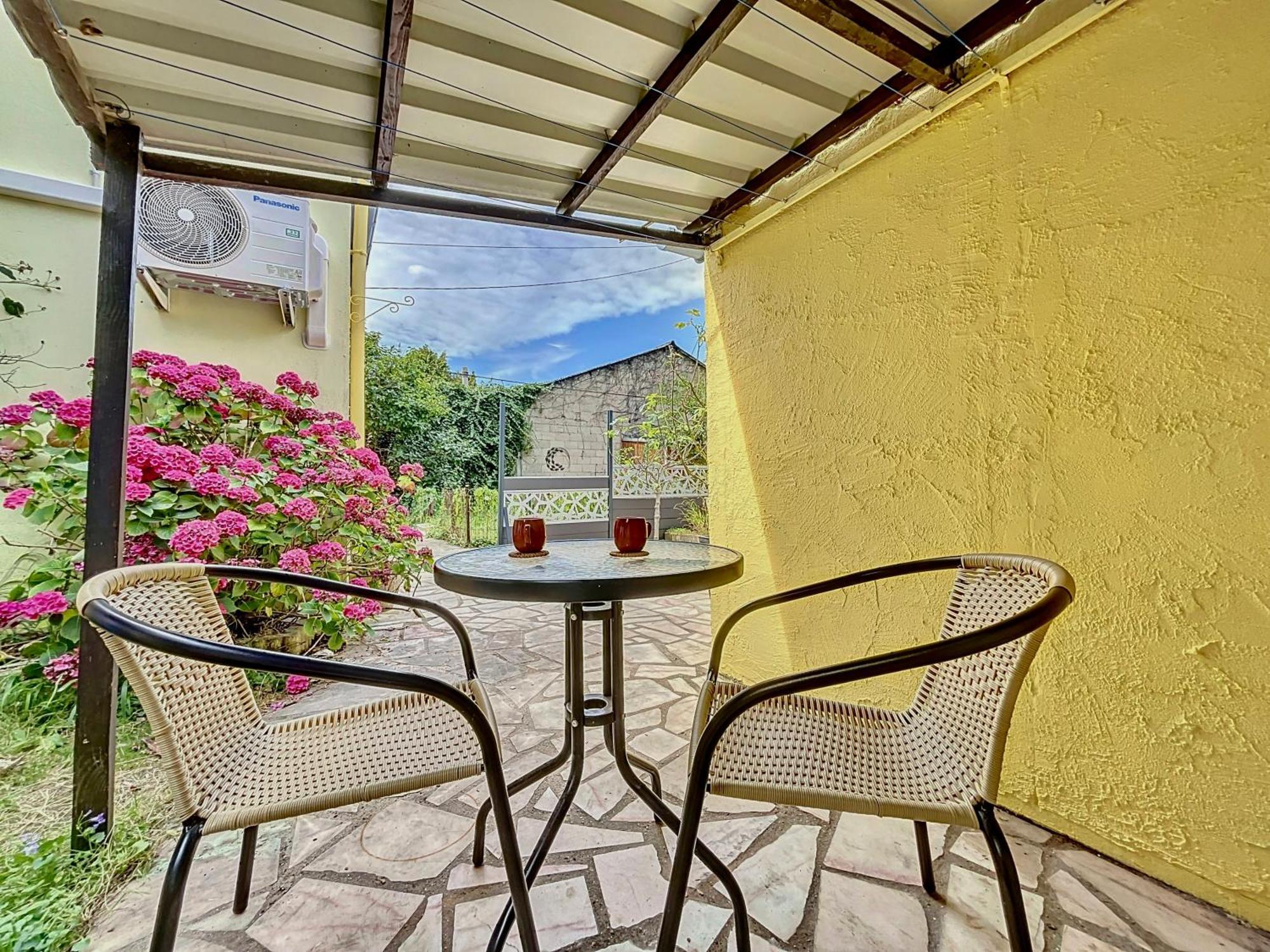 Maison Avec Jacuzzi Et Terrasse Pontault-Combault Kültér fotó